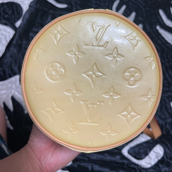 Louis Vuitton Bedford Monogram Vernis - Picture 5 of 12